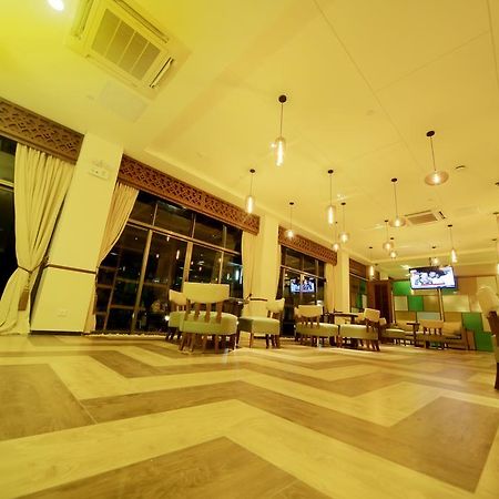 Hotel Africana Kampala Exterior foto